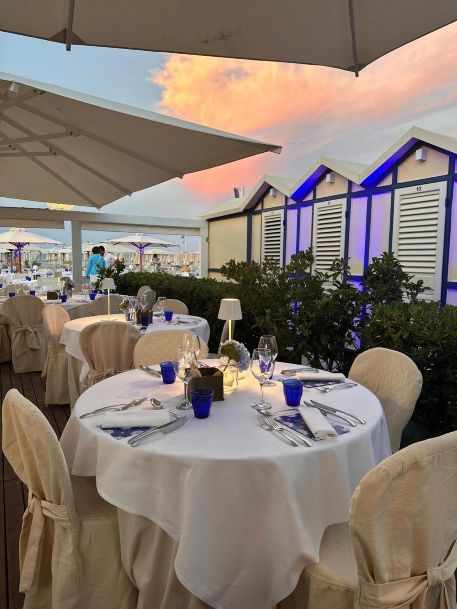 Hotel Maestrale Риччоне Екстер'єр фото